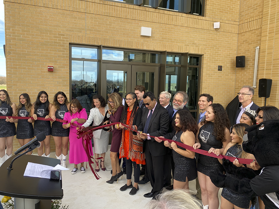 BLH Ribbon Cutting