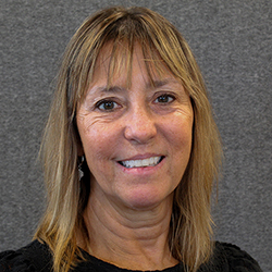 Donna Pazdera Headshot