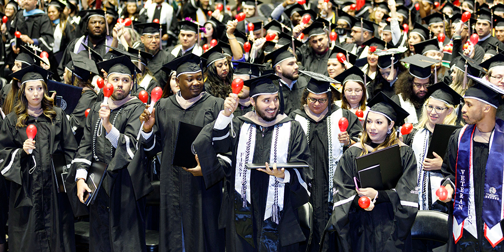 Graduates with Maracas