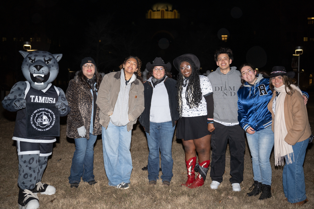 Hoco_20025
