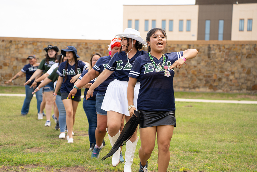Student Cheer