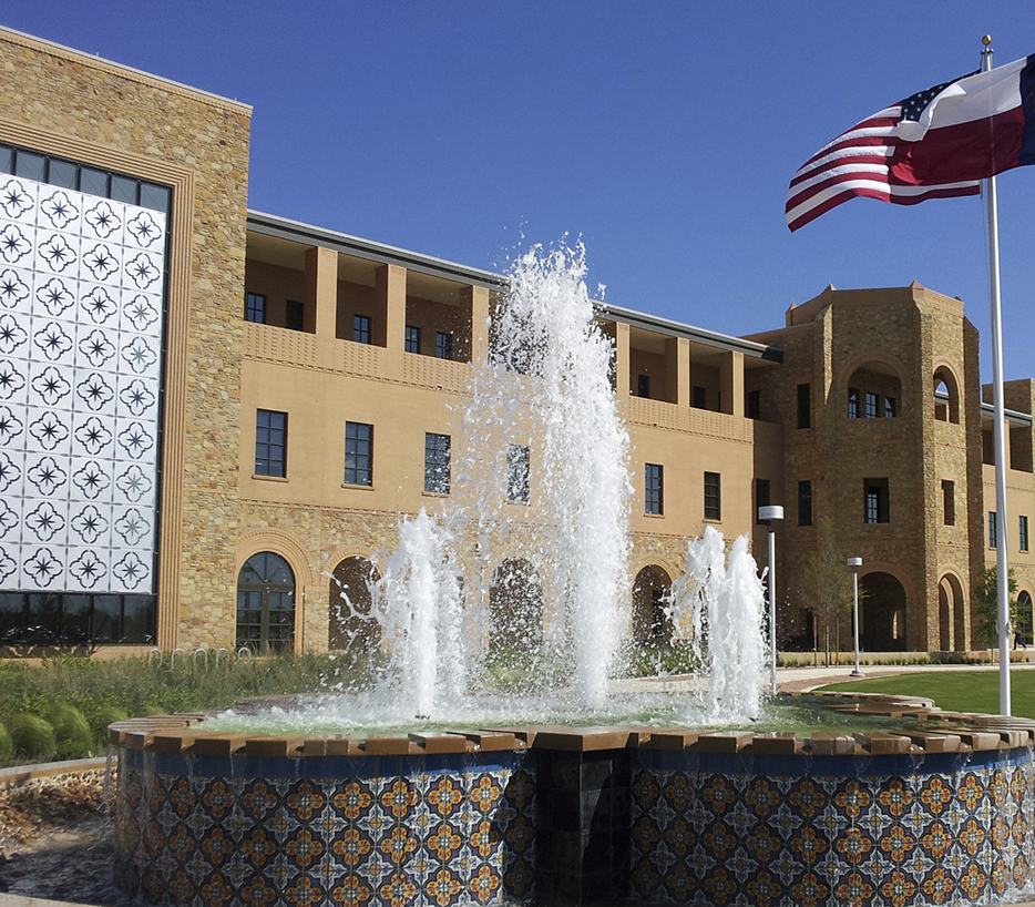 Campus Fountain Image