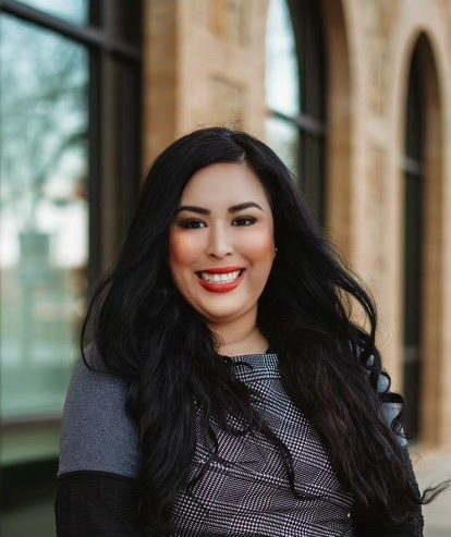 JanelSantos1.png