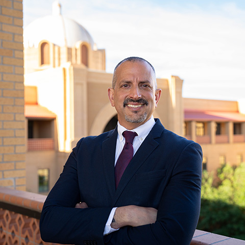 Dr. Juan Guardia's Headshot
