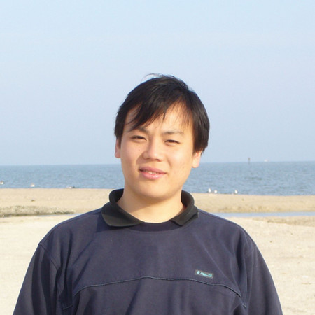 Dr. Qi Han's Headshot