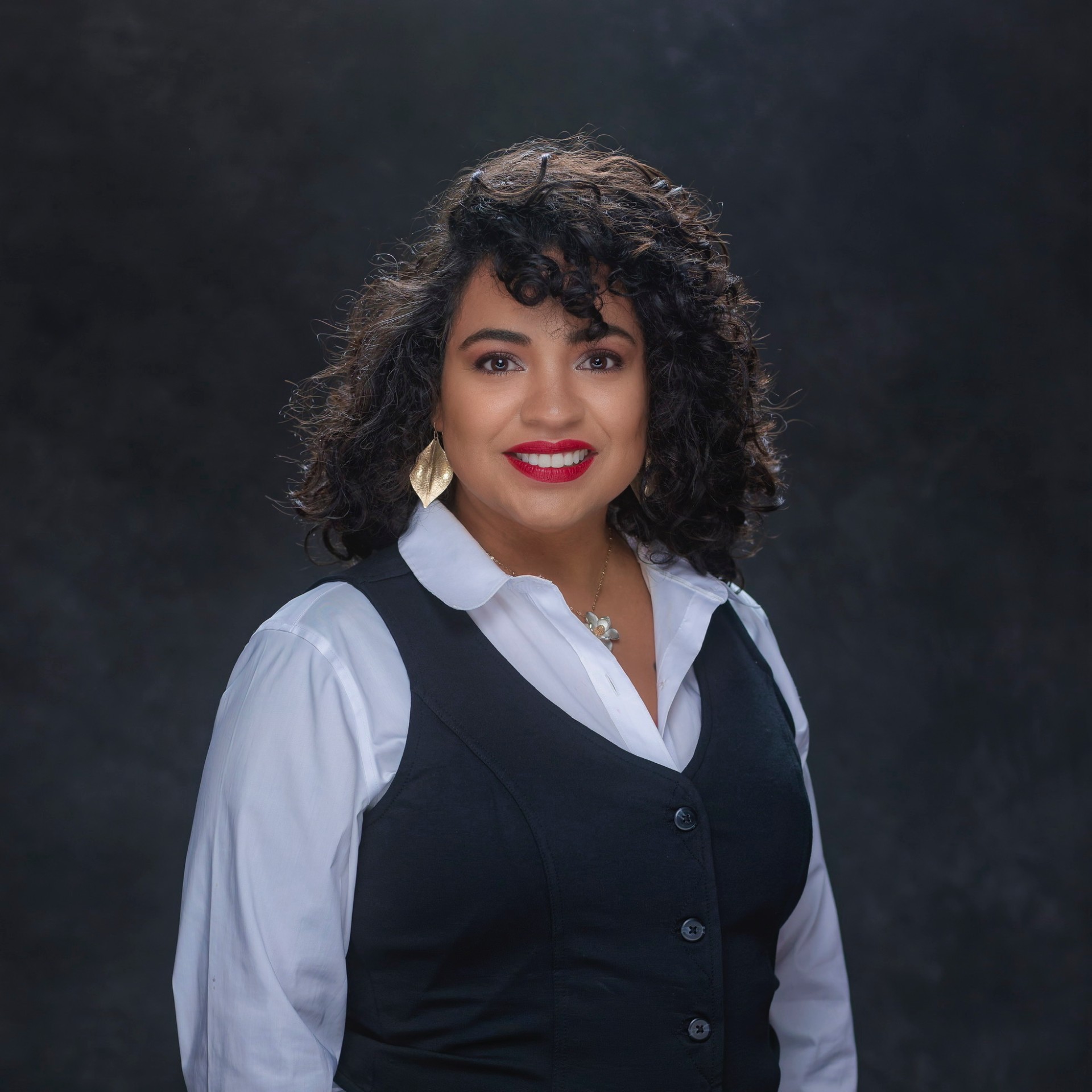 Elyssa Quesada Headshot