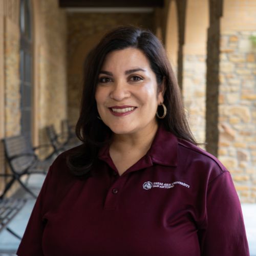 Jennifer Aguilar Headshot 