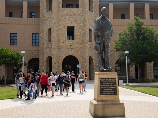 Group of students visiting campus on a tour