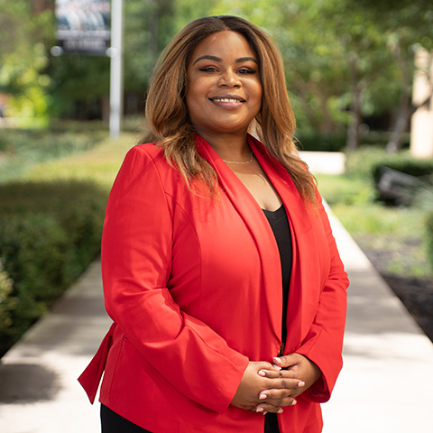 Darronette Curtis's Headshot