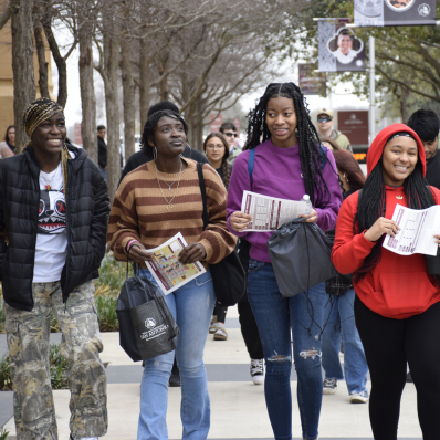 Parent-Hub-Visit-Campus