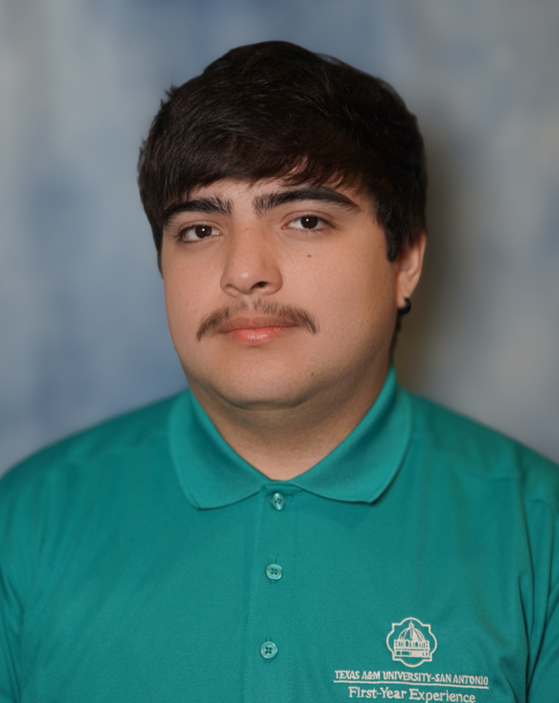 Isaiah Davila Headshot