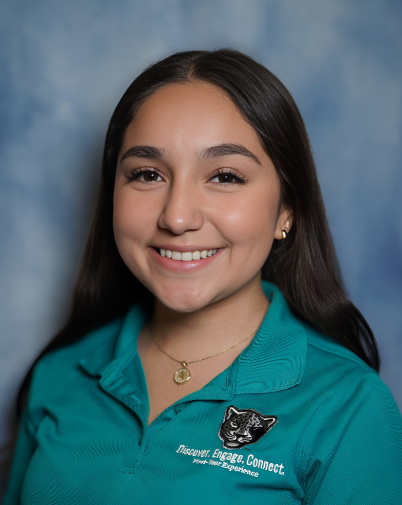 Allison Campos headshot